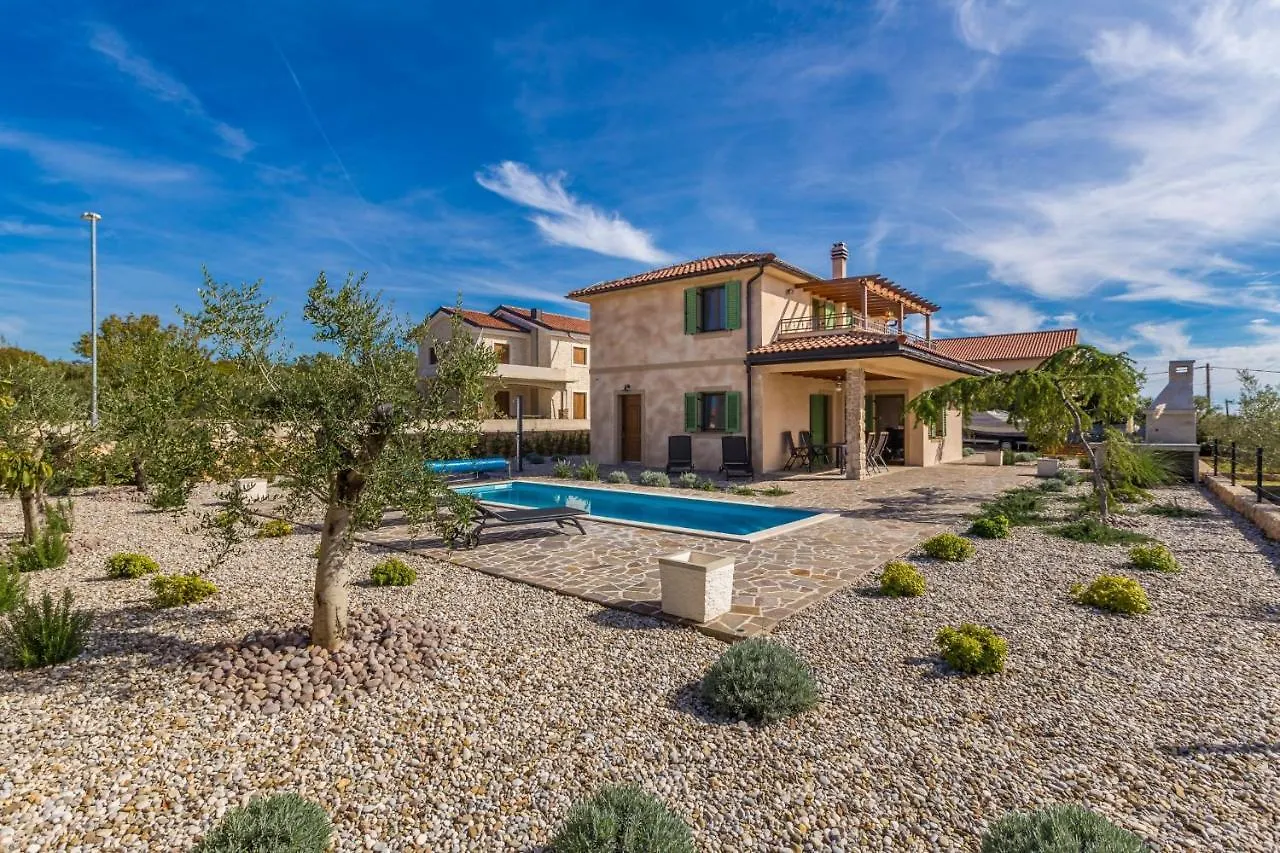 Rustic Villa Bellamare Linardici