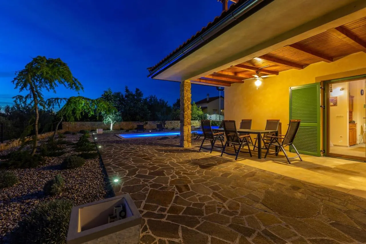 Rustic Villa Bellamare Linardici 0*,